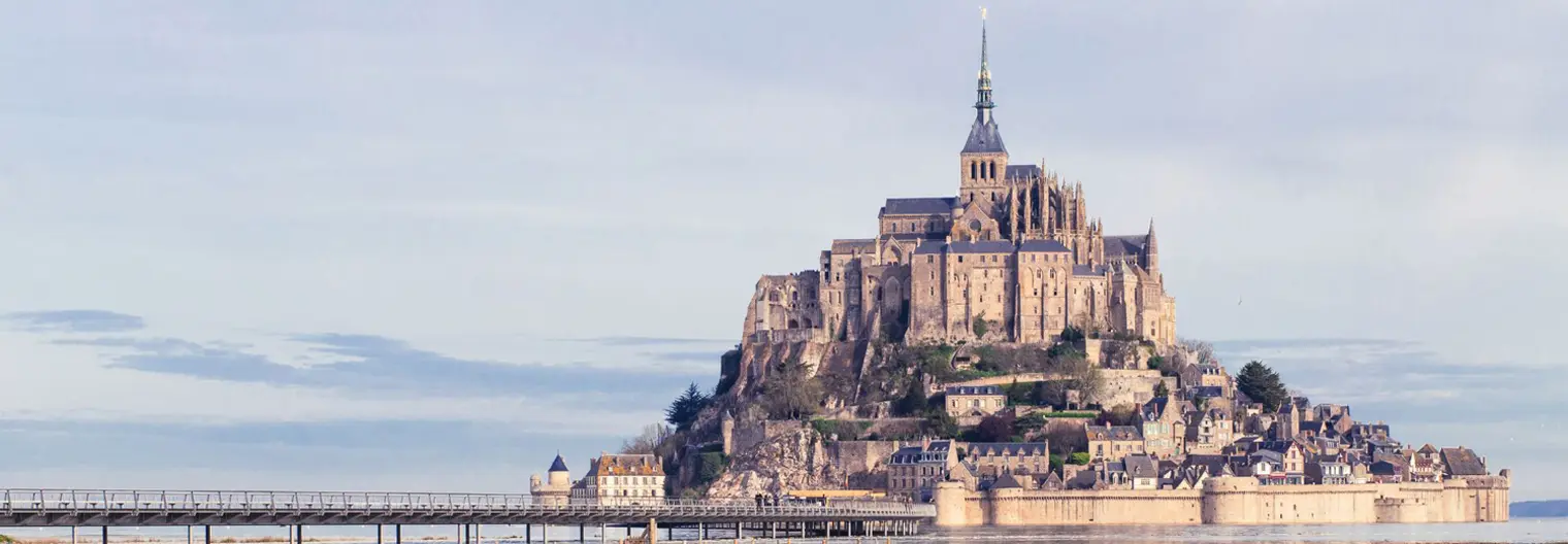 mont saint michel french coastline