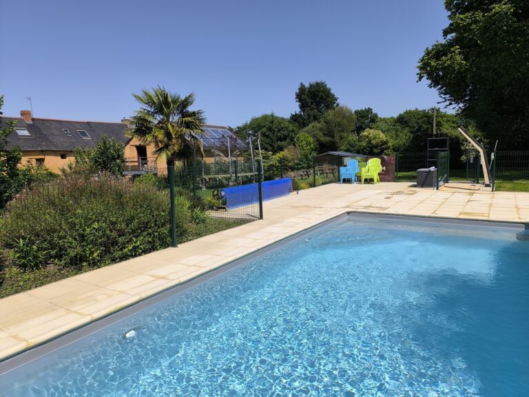 Saint-Malo, Mont-Saint-Michel, Rennes: Familienferienhaus mit Swimmingpool, Whirlpool und Hammam