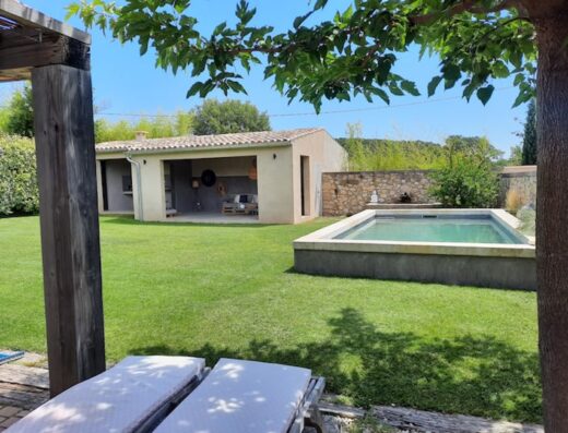 Le Clos Célestine – Vakantiehuis met zwembad in de Luberon