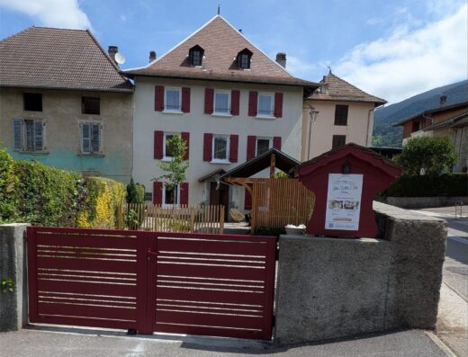 Vakantiehuisjes L’entre 2 cols Belledonne – Les Ayes