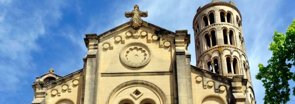 Que faire à Uzès en une journée la cathédrale