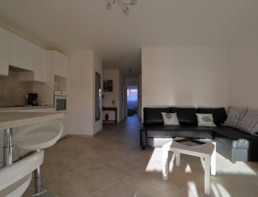 Vakantiehuis „Le San Diego“ in Hyères, 3 sterren. Beveiligde parkeerplaats. Lift. Airconditioning. ANCV.